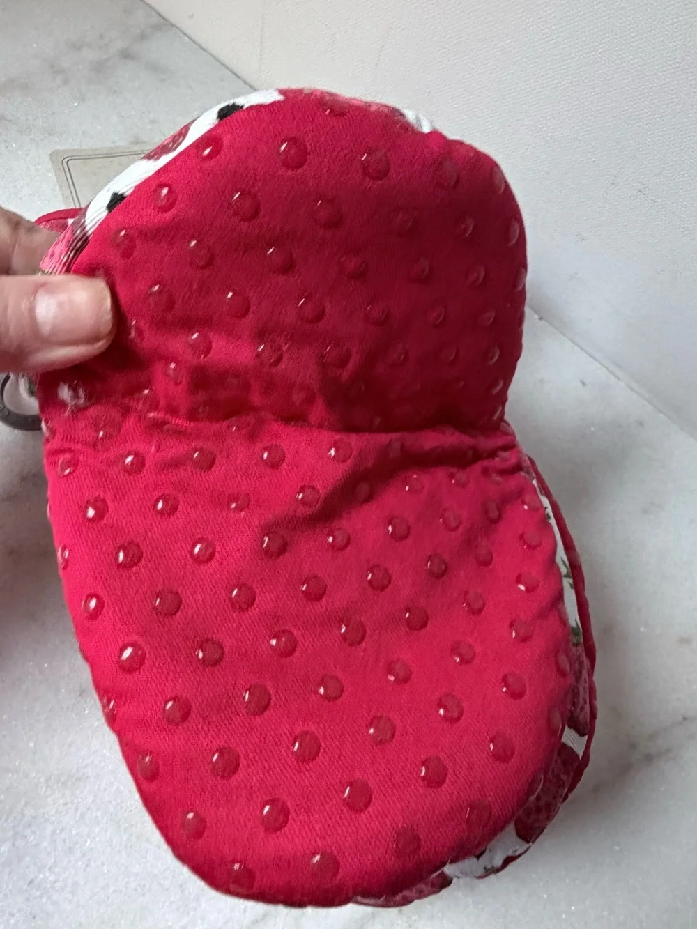 Cuisinart  Strawberry kitchen Mitt - White & red